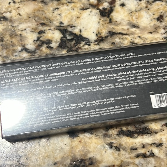 🌙💕Huda Fearless Lip Strobe - Picture 8 of 11